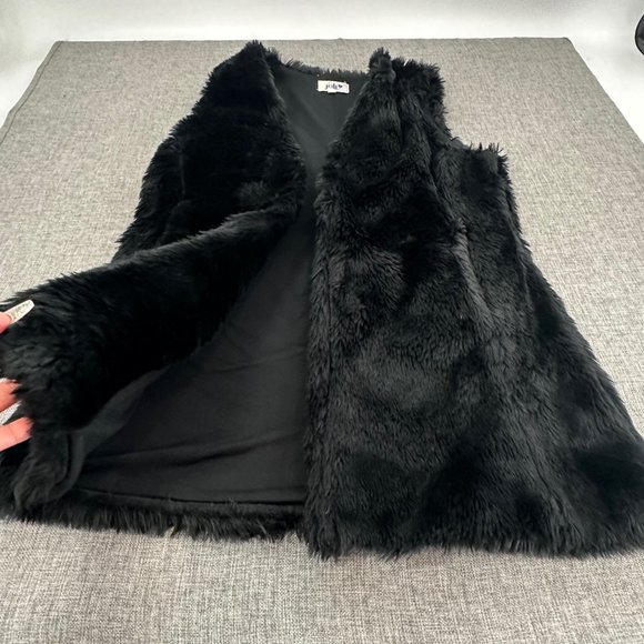 Jolt Faux Fur Vest Black Small‎ Polyester Open Vest Jacket Fuzzy Plush Top - Picture 8 of 15